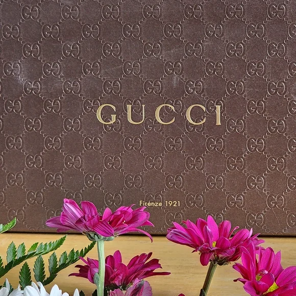 Gucci Heels - Picture 3 of 16